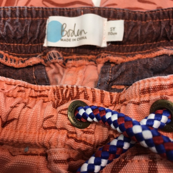 Boden size 5Y tropical Hawaiian shorts - Picture 3 of 5